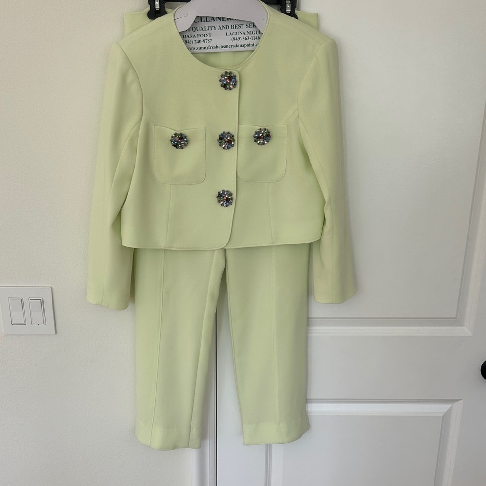 Cinq a Sept Women’s Light Green Suit